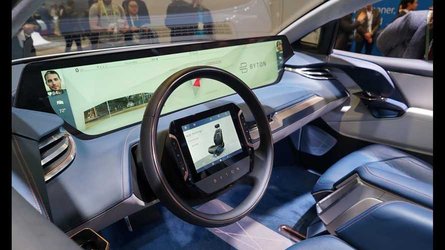 Watch Video Demo Of Byton M-Byte Interior & Massive Display